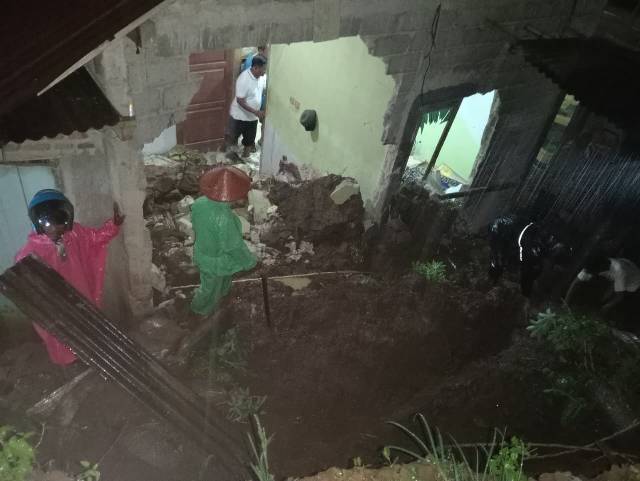 Bencana Tanah Longsor di Desa Besani